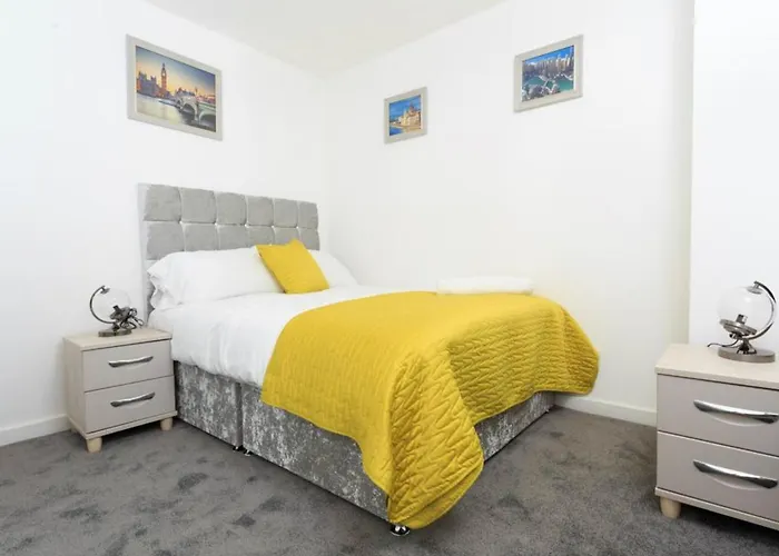 Live In Grange Leeds (West Yorkshire)