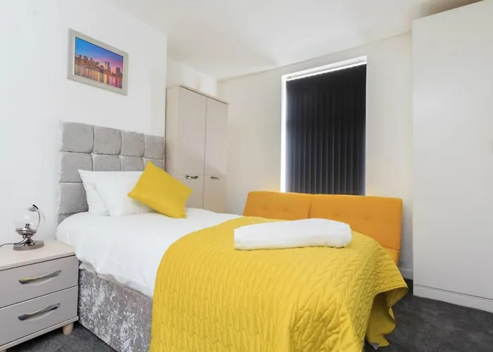 Live In Grange Leeds (West Yorkshire)