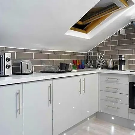 Apartment Live In Grange *