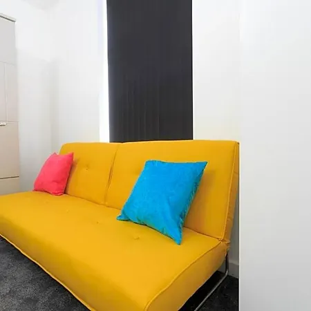 Live In Grange Apartment Leeds (West Yorkshire)