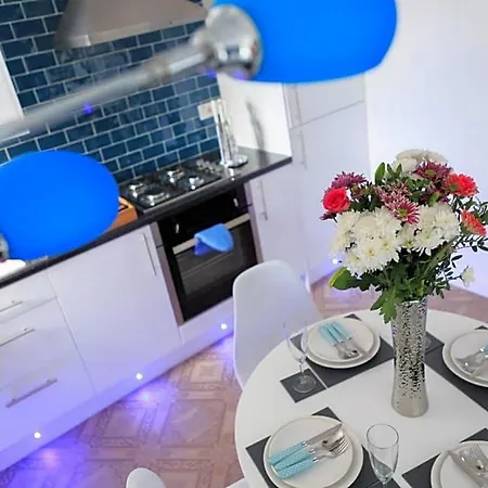 Apartment Live In Grange *