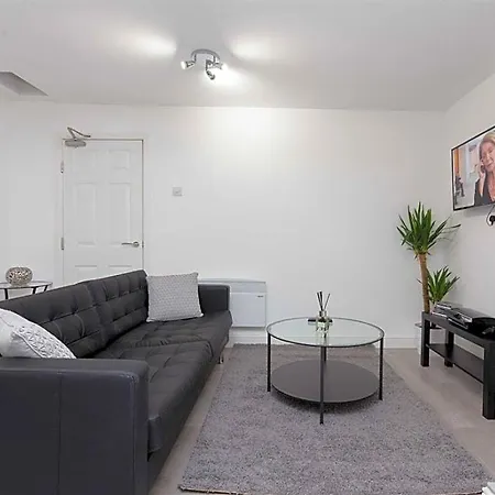 Apartment Live In Grange *