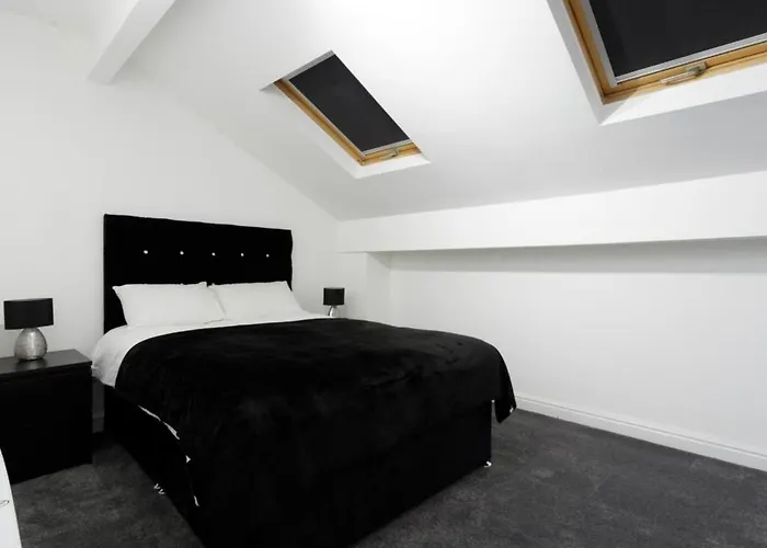 Apartment Live In Grange Leeds (West Yorkshire)