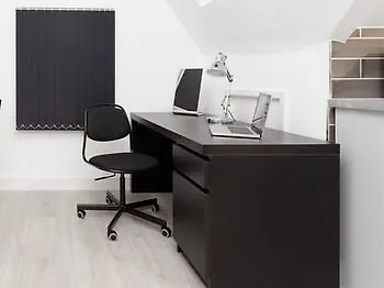 Live In Grange Apartment *